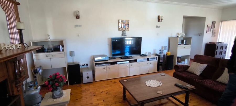 3 Bedroom Property for Sale in Belgravia Western Cape